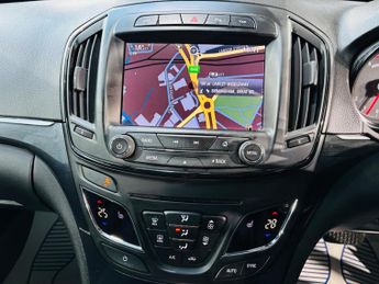 Vauxhall Insignia 2.0 CDTi BiTurbo Elite Nav Sports Tourer Auto Euro 5 5dr