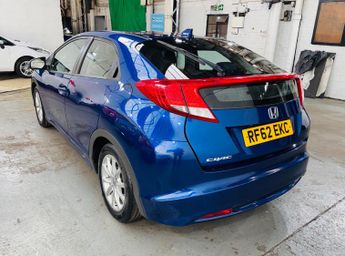 Honda Civic 1.8 i-VTEC ES Auto Euro 5 5dr