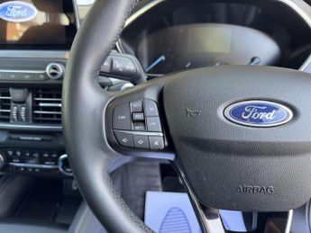 Ford Focus 1.0T EcoBoost Titanium Auto Euro 6 (s/s) 5dr