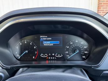 Ford Focus 1.0T EcoBoost Titanium Auto Euro 6 (s/s) 5dr