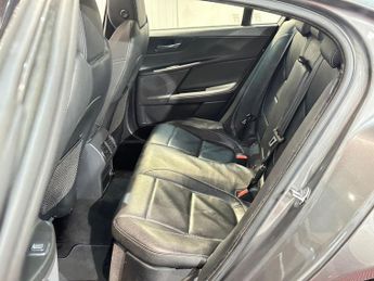 Jaguar XE 2.0d R-Sport Auto AWD Euro 6 (s/s) 4dr