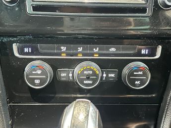 Volkswagen Golf 2.0 TSI BlueMotion Tech R DSG 4Motion Euro 6 (s/s) 5dr