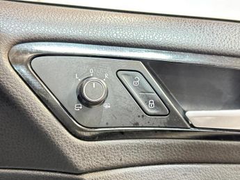 Volkswagen Golf 2.0 TSI BlueMotion Tech R DSG 4Motion Euro 6 (s/s) 5dr