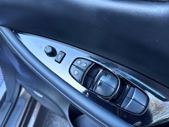 Nissan Leaf 40kWh Tekna Auto 5dr