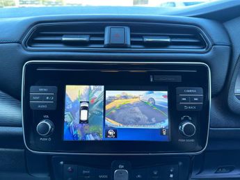 Nissan Leaf 40kWh Tekna Auto 5dr