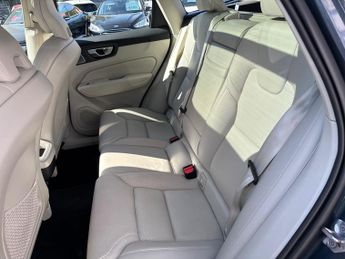 Volvo XC60 2.0 D5 PowerPulse Inscription Pro Auto AWD Euro 6 (s/s) 5dr