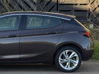 Vauxhall Astra 1.4i Turbo SRi Auto Euro 6 (s/s) 5dr