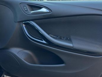 Vauxhall Astra 1.4i Turbo SRi Auto Euro 6 (s/s) 5dr