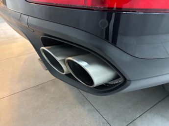 Porsche Cayenne 3.0 V6 E-Hybrid S TiptronicS 4WD Euro 6 (s/s) 5dr