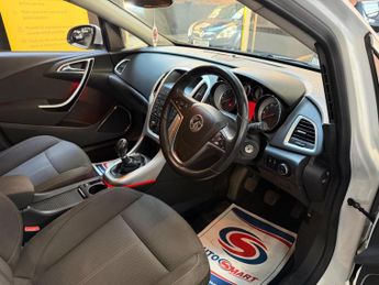 Vauxhall Astra 1.6 16v SRi Euro 5 5dr