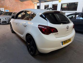 Vauxhall Astra 1.6 16v SRi Euro 5 5dr