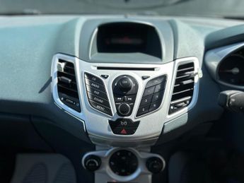 Ford Fiesta 1.4 Titanium 5dr