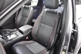 Land Rover Discovery Sport 2.0 P250 MHEV R-Dynamic HSE Auto 4WD Euro 6 (s/s) 5dr
