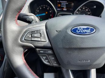 Ford Kuga 1.5T EcoBoost ST-Line X Auto AWD Euro 6 (s/s) 5dr