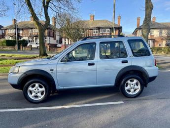 LAND ROVER FREELANDER DIESEL ESTATE 2.0 TD4 SE STATION WAGON 5DR Automatic