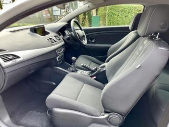 RENAULT MEGANE DIESEL COUPE 1.5 DYNAMIQUE TOMTOM ENERGY DCI S/S 3DR Manual