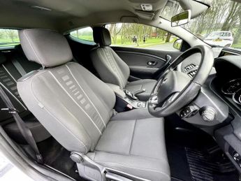 RENAULT MEGANE DIESEL COUPE 1.5 DYNAMIQUE TOMTOM ENERGY DCI S/S 3DR Manual