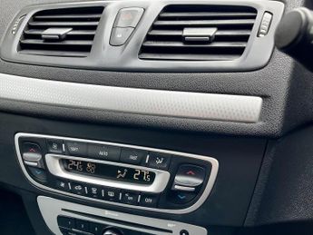 RENAULT MEGANE DIESEL COUPE 1.5 DYNAMIQUE TOMTOM ENERGY DCI S/S 3DR Manual