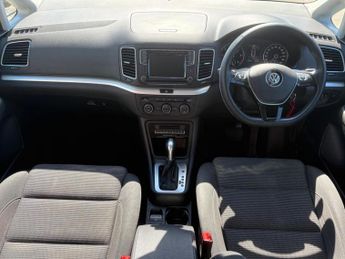 Volkswagen Sharan 2.0 TDI SE Nav DSG Euro 6 (s/s) 5dr