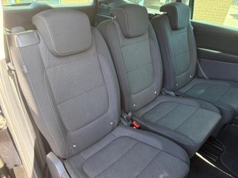 Volkswagen Sharan 2.0 TDI SE Nav DSG Euro 6 (s/s) 5dr