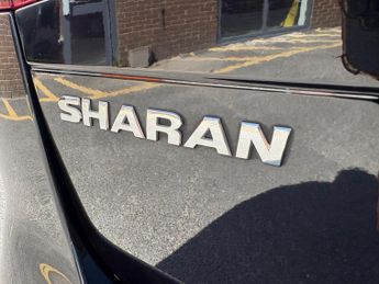 Volkswagen Sharan 2.0 TDI SE Nav DSG Euro 6 (s/s) 5dr