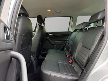 Skoda Yeti 2.0 TDI Elegance Outdoor DSG 4WD Euro 5 5dr