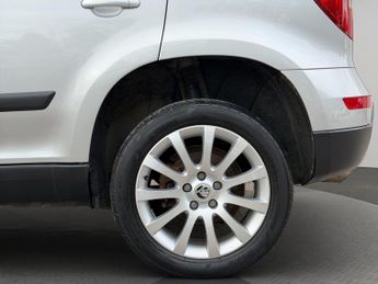 Skoda Yeti 2.0 TDI Elegance Outdoor DSG 4WD Euro 5 5dr