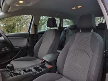 SEAT Leon 1.6 TDI SE Dynamic Technology ST 5dr Diesel DSG (s/s) (115 ps)