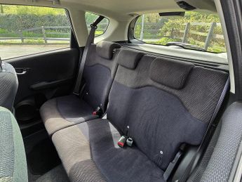 Honda Jazz 1.4 i-VTEC EX Hatchback 5dr Petrol CVT Euro 5 (99 ps)