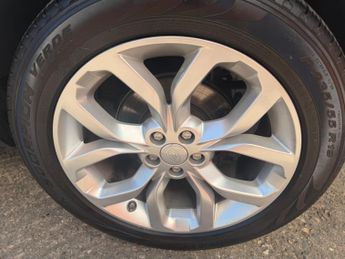 Land Rover Discovery Sport 2.0 TD4 HSE Auto 4WD Euro 6 (s/s) 5dr