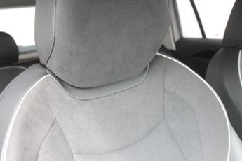 Volkswagen Tiguan 1.5 TSI eHybrid 19.7kWh Elegance SUV 5dr Petrol Plug-in Hybrid D