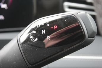 Volkswagen Tiguan 1.5 TSI eHybrid 19.7kWh Elegance SUV 5dr Petrol Plug-in Hybrid D