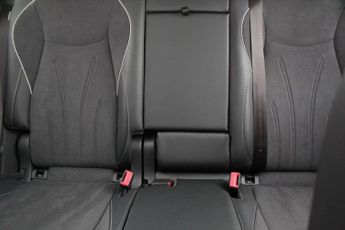 Volkswagen Tiguan 1.5 TSI eHybrid 19.7kWh Elegance SUV 5dr Petrol Plug-in Hybrid D