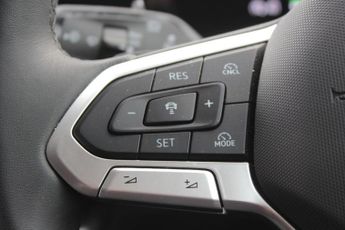 Volkswagen Tiguan 1.5 TSI eHybrid 19.7kWh Elegance SUV 5dr Petrol Plug-in Hybrid D