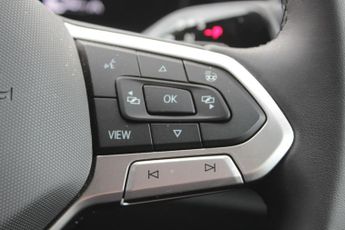 Volkswagen Tiguan 1.5 TSI eHybrid 19.7kWh Elegance SUV 5dr Petrol Plug-in Hybrid D