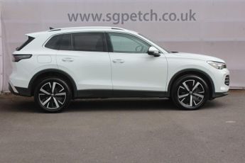 Volkswagen Tiguan 1.5 TSI eHybrid 19.7kWh Elegance SUV 5dr Petrol Plug-in Hybrid D