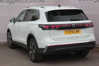 Volkswagen Tiguan 1.5 TSI eHybrid 19.7kWh Elegance SUV 5dr Petrol Plug-in Hybrid D