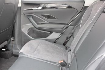 Volkswagen Tiguan 1.5 TSI eHybrid 19.7kWh Elegance SUV 5dr Petrol Plug-in Hybrid D