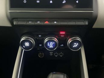 Renault Clio 1.6 E-TECH S Edition Hatchback 5dr Petrol Hybrid Auto Euro 6 (s/