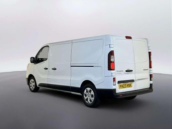 Renault Trafic 2.0 dCi Blue LL30 Advance Panel Van 5dr Diesel Manual L2 H1 Euro