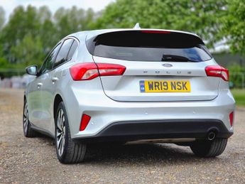 Ford Focus 1.0T EcoBoost Zetec Auto Euro 6 (s/s) 5dr
