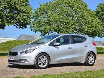 Kia Ceed 1.6 GDi 3 DCT Euro 5 5dr