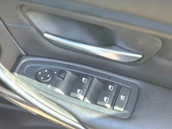 BMW 3 Series 2.0 320i Sport Auto Euro 6 (s/s) 4dr