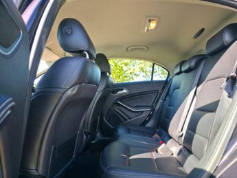 Mercedes-Benz A Class 1.6 A180 Sport (Executive) 7G-DCT Euro 6 (s/s) 5dr
