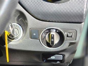 Mercedes-Benz A Class 1.6 A180 Sport (Executive) 7G-DCT Euro 6 (s/s) 5dr
