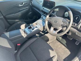 Hyundai Kona 64kWh Premium 5dr Automatic