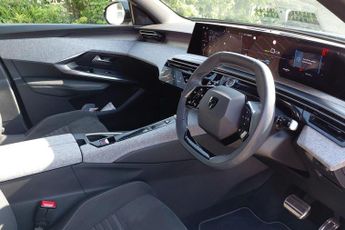 Peugeot E-3008 73kWh GT Auto 5dr