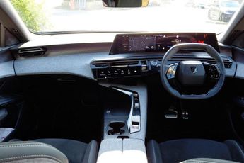 Peugeot E-3008 73kWh GT Auto 5dr