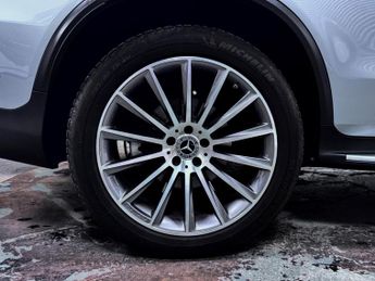 Mercedes-Benz GLC 2.0 GLC220d AMG Line (Premium) Coupe 5dr Diesel G-Tronic+ 4MATIC