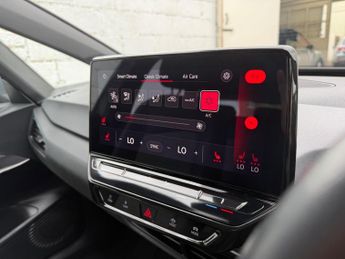 Volkswagen ID.3 Pro Performance 58kWh Life Auto 5dr